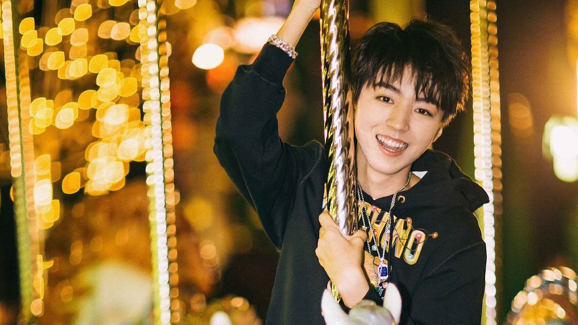 克罗地亚队在巴黎奥运会手球比赛中展现出高效的快攻配合,克罗地亚奥运冠军